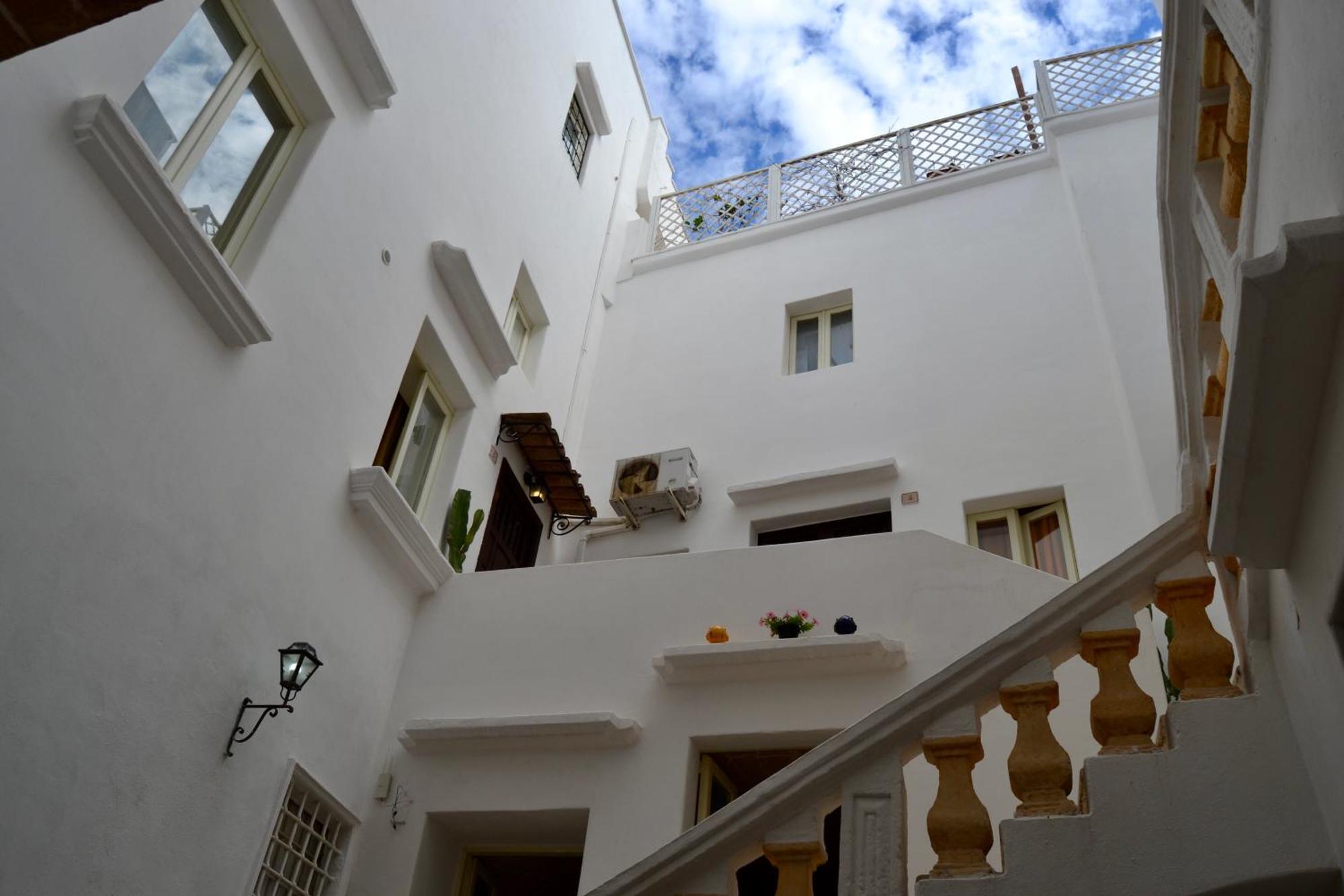 Kallistos Suites & Apartments Gallipoli Esterno foto