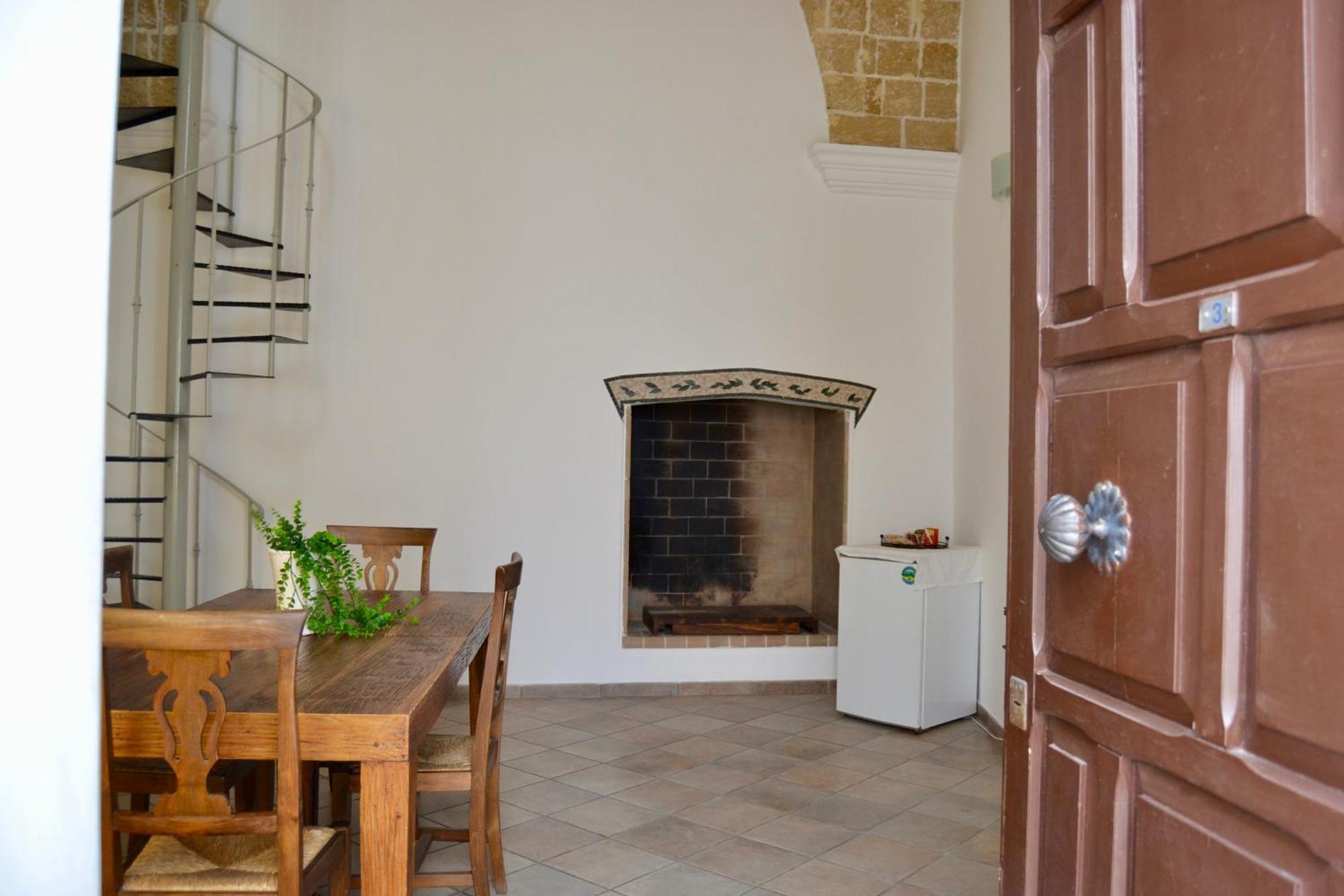 Kallistos Suites & Apartments Gallipoli Esterno foto