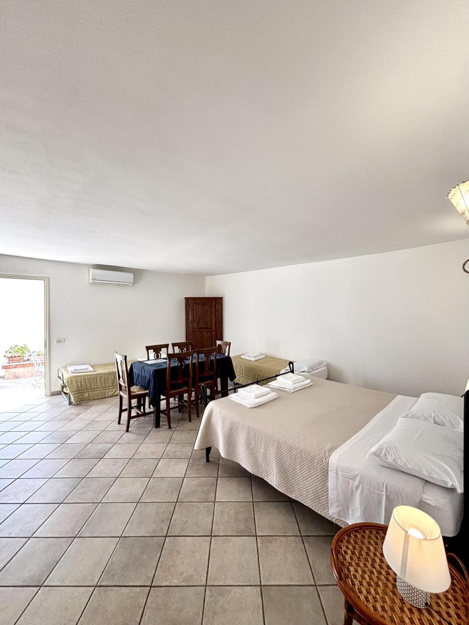 Kallistos Suites & Apartments Gallipoli Esterno foto